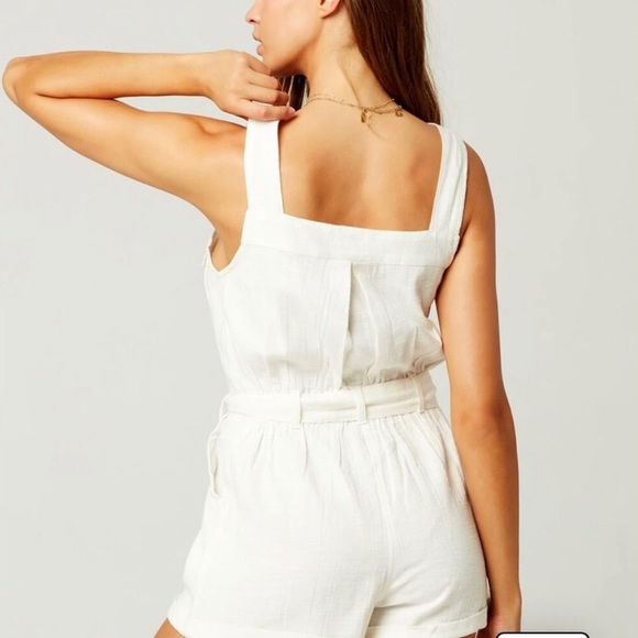 L*Space Getaway Romper Size M - Picture 3 of 9